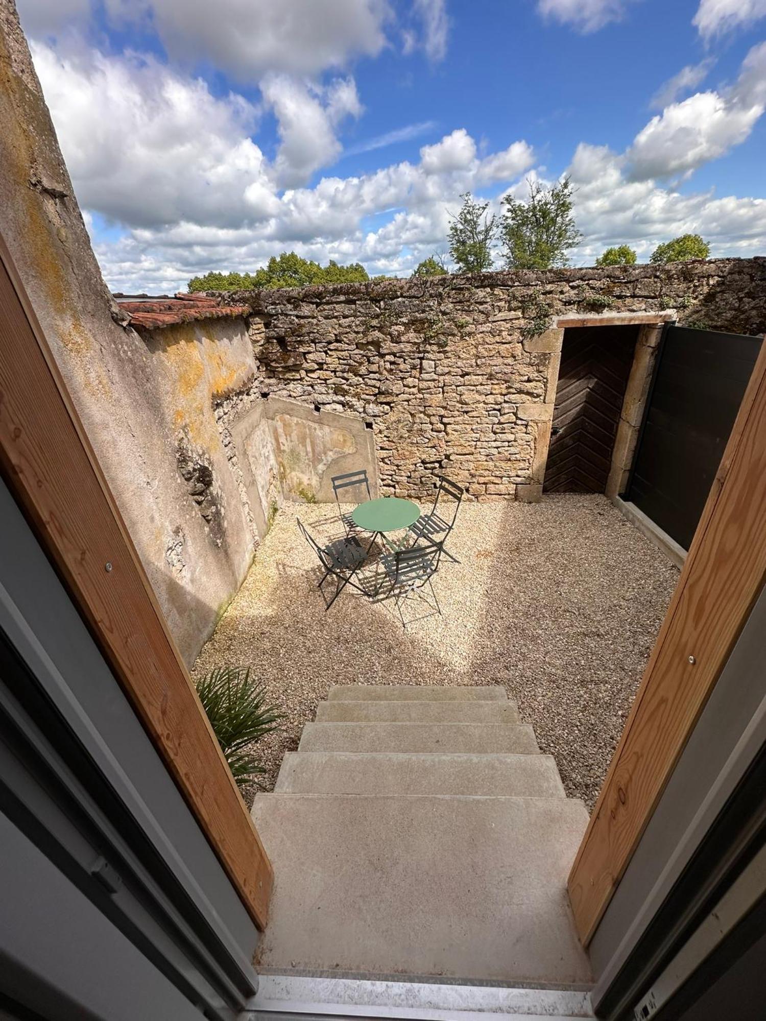 Appartamento Les Remparts Langres Esterno foto